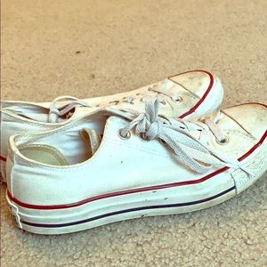 Low top Converse all stars